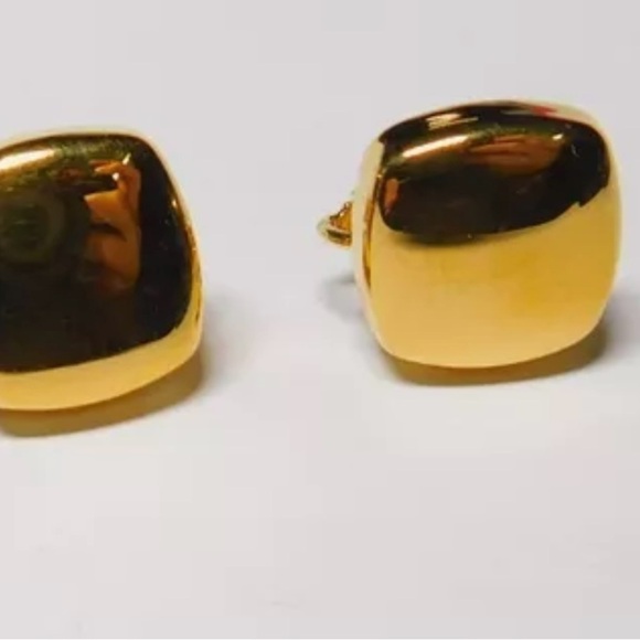 Signed Napier Gold Tone Metal Square Clip On Earrings Vintage - Picture 2 of 4